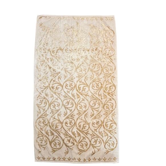 TerriSol Made in Brazil by Karsten Vintage Embroidered Bath Towel - Picture 10 of 10